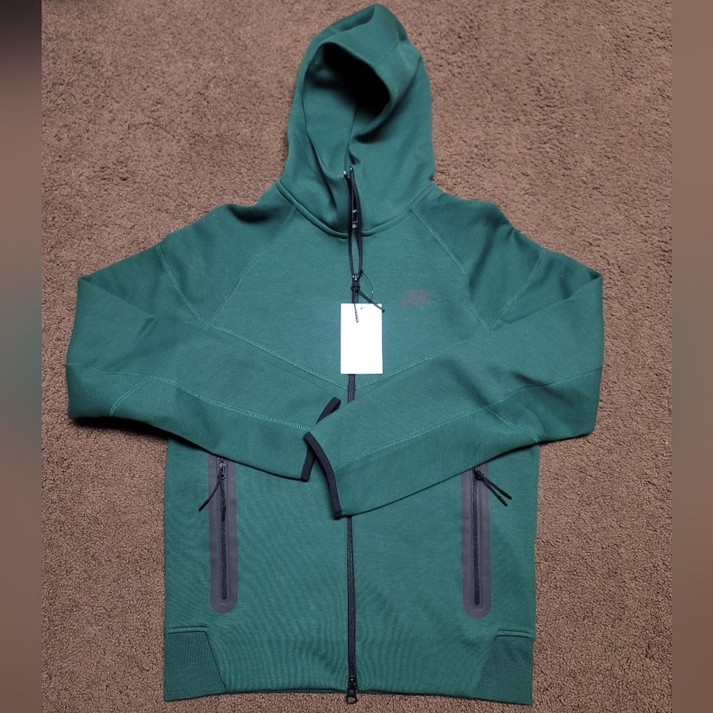 New Tech Fleece Windrunner Full-Zip Hoodie Gorge Green Mens Size Small